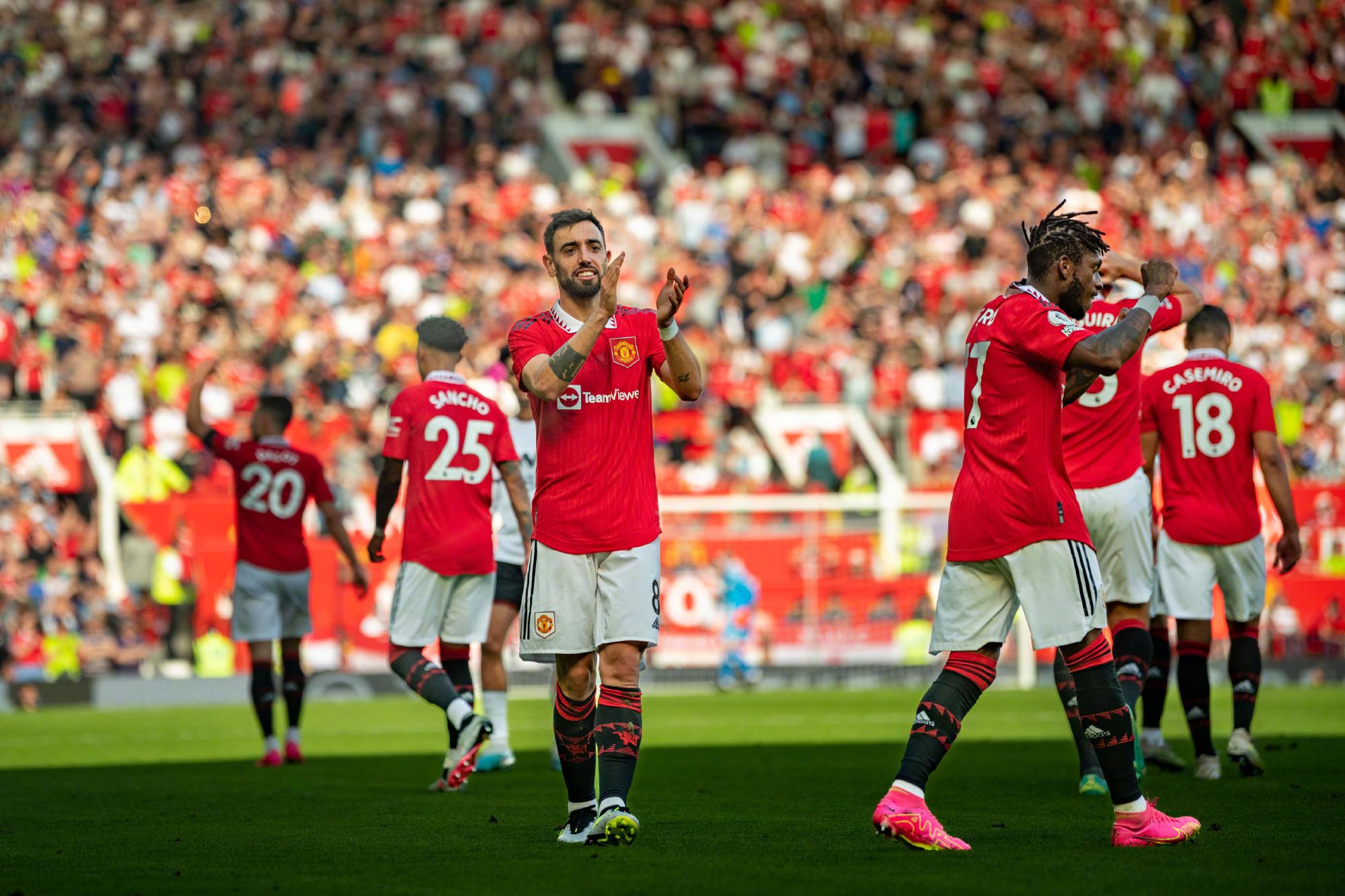 她曾多次获 她曾多次获